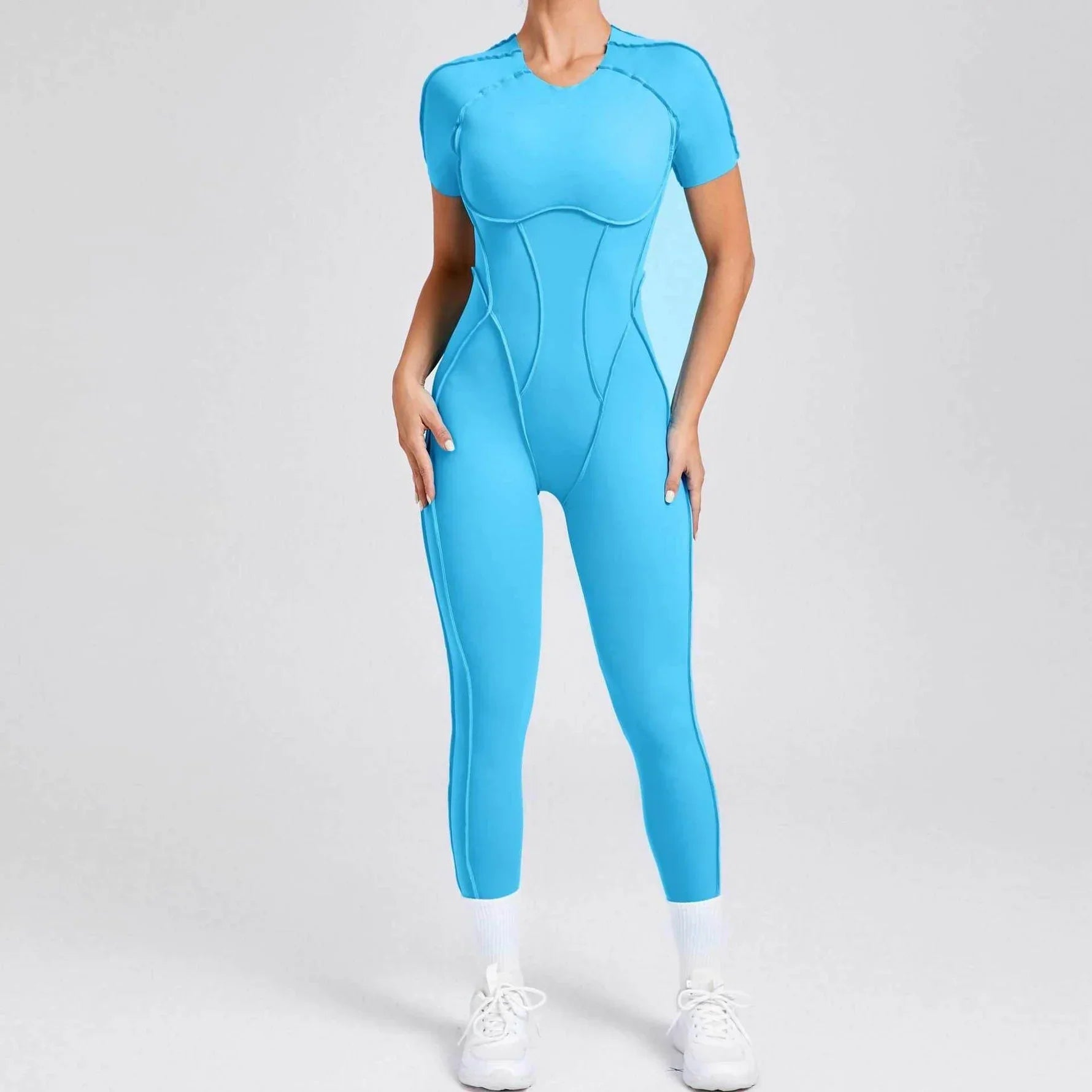 Sportig jumpsuit med korta ärmar