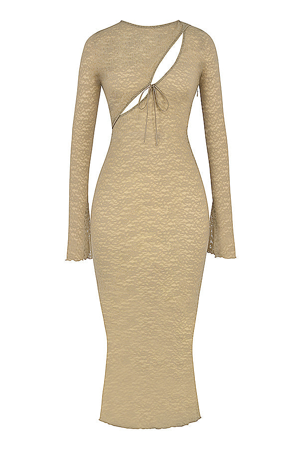 Lång klänning i sten med blommig spets