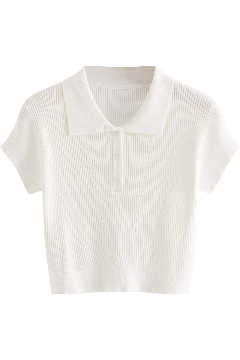 Stickad polotopp med kort ärm och knappar