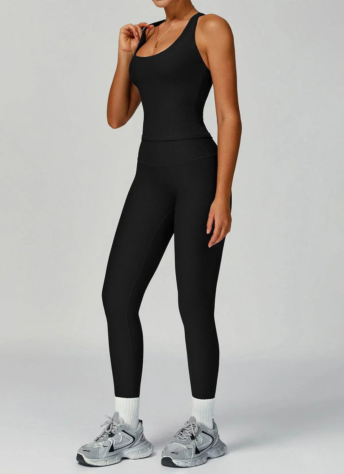 Sportigt set – topp och leggings