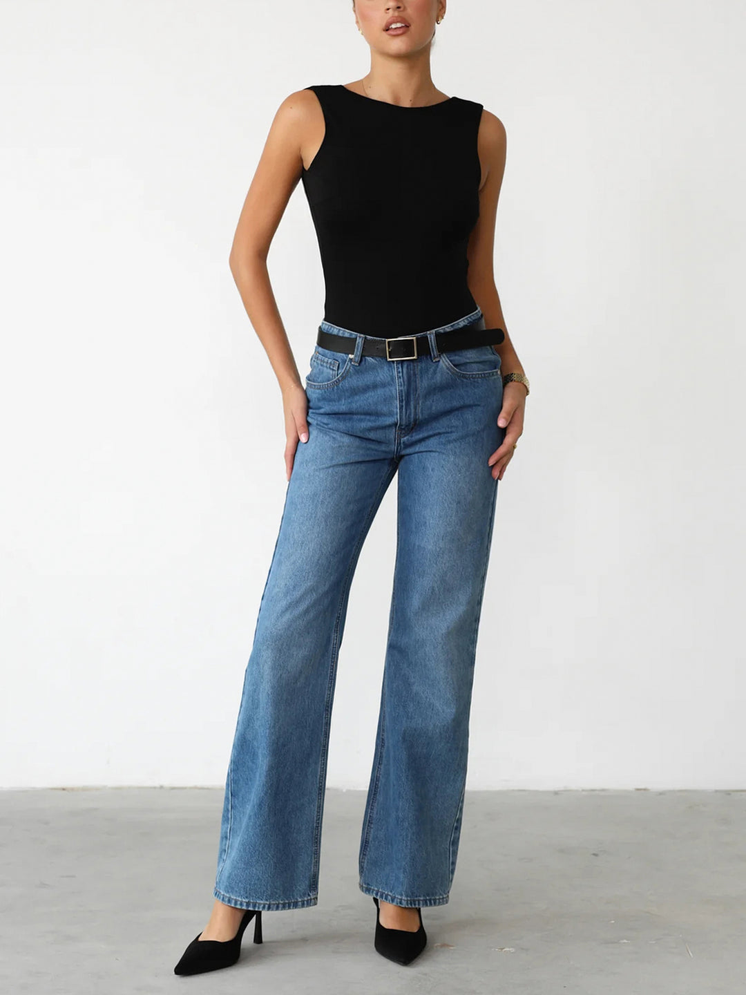 Ärmlös body med öppen rygg