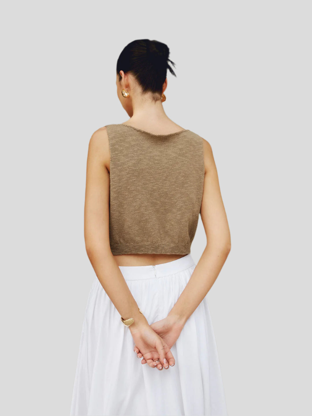 Ärmlös ribbstickad croppad topp