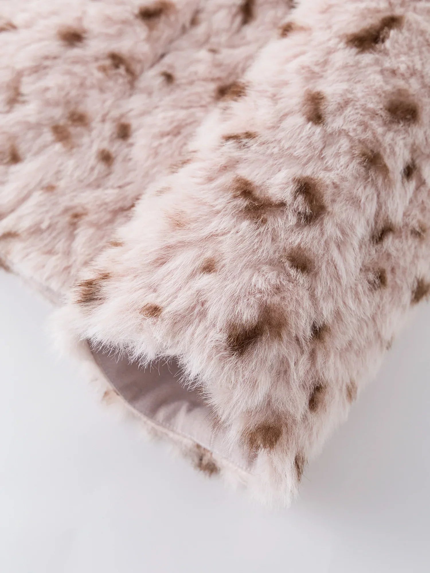 Sdf9915f0ee794f158eba770e958e3a9cr