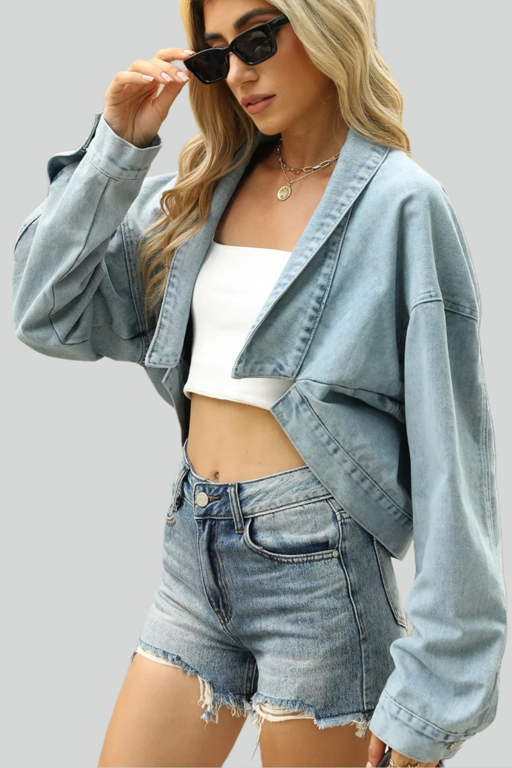 Reina Kort Jeansjacka med Nitar
