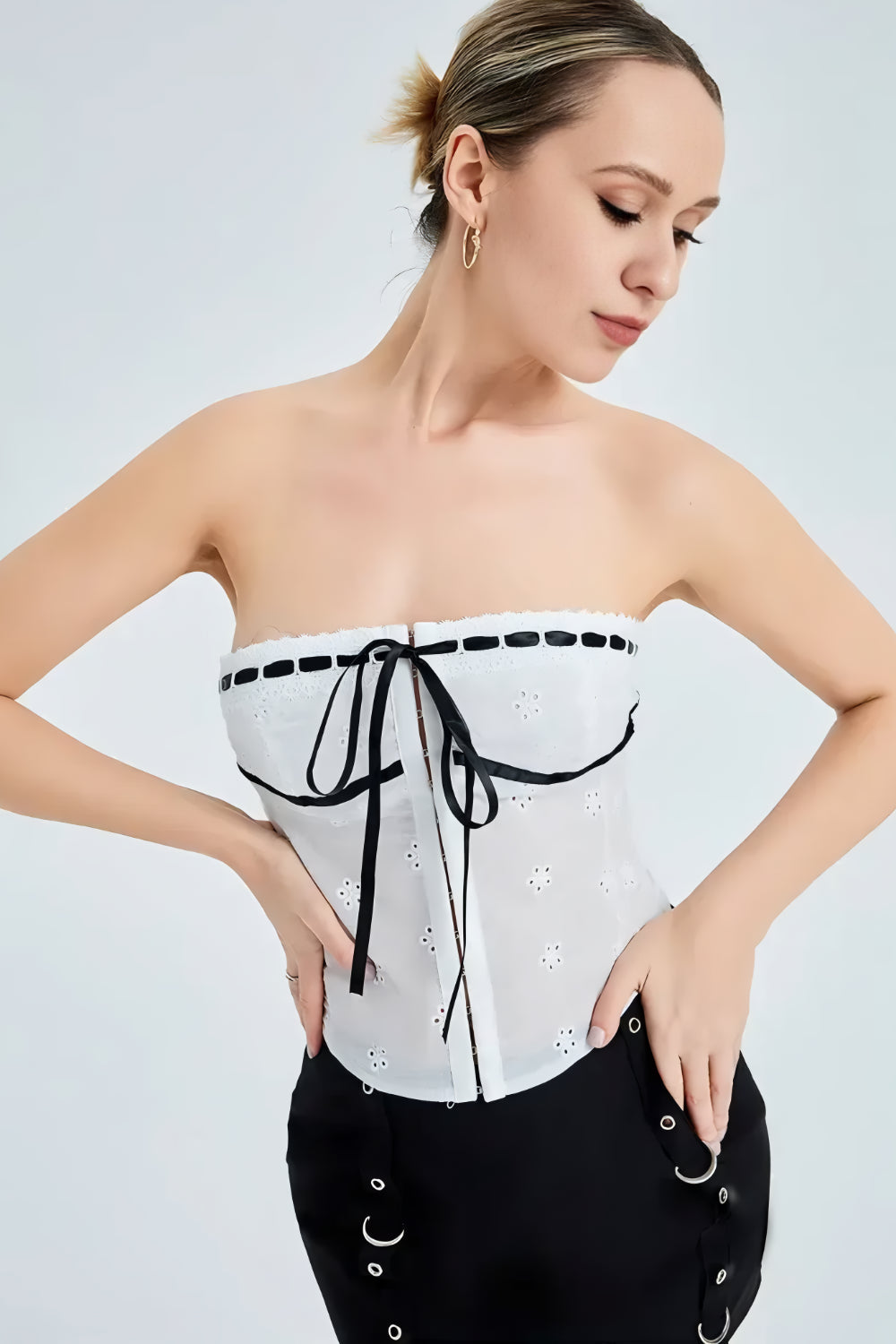 Spets-och brodyr korsettopp