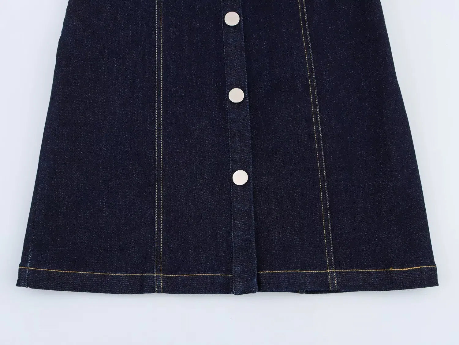 Ärmlös jeansklänning med knappar