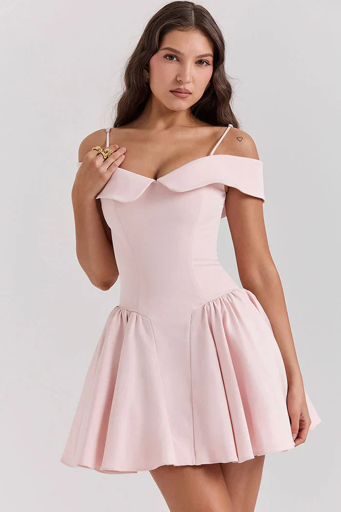 Ljusrosa off-shoulder miniklänning