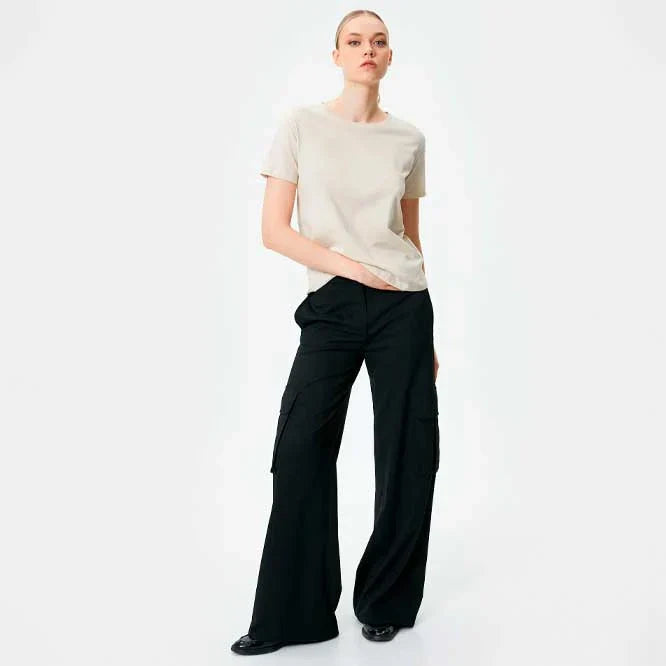 Basic T-shirt med korta ärmar