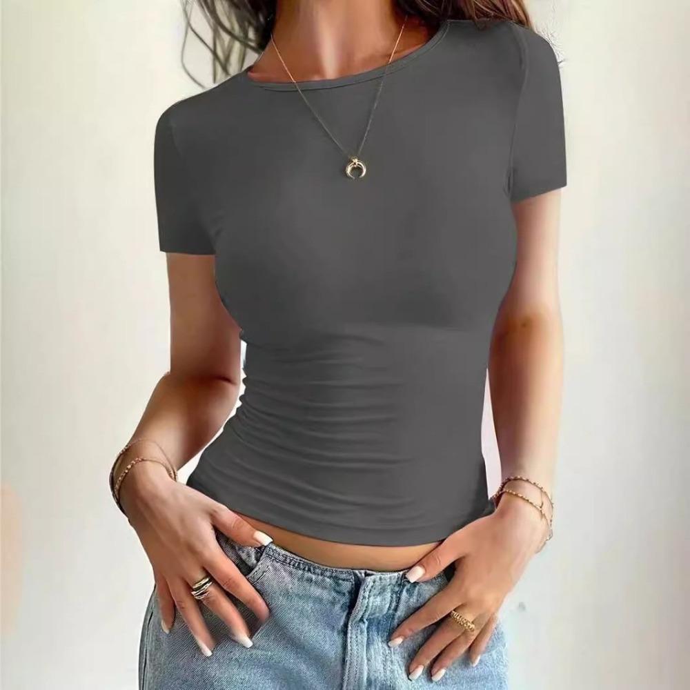 Kort smal t-shirt med rund hals