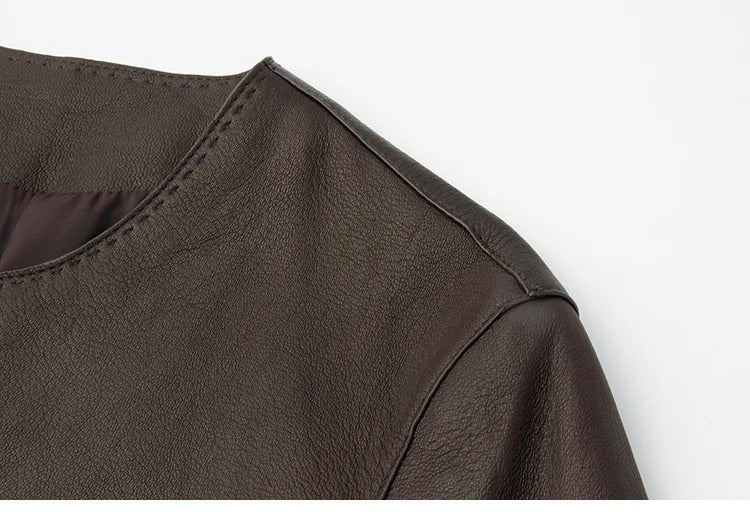 Mörkbrun kraglös jacka med patchfickor