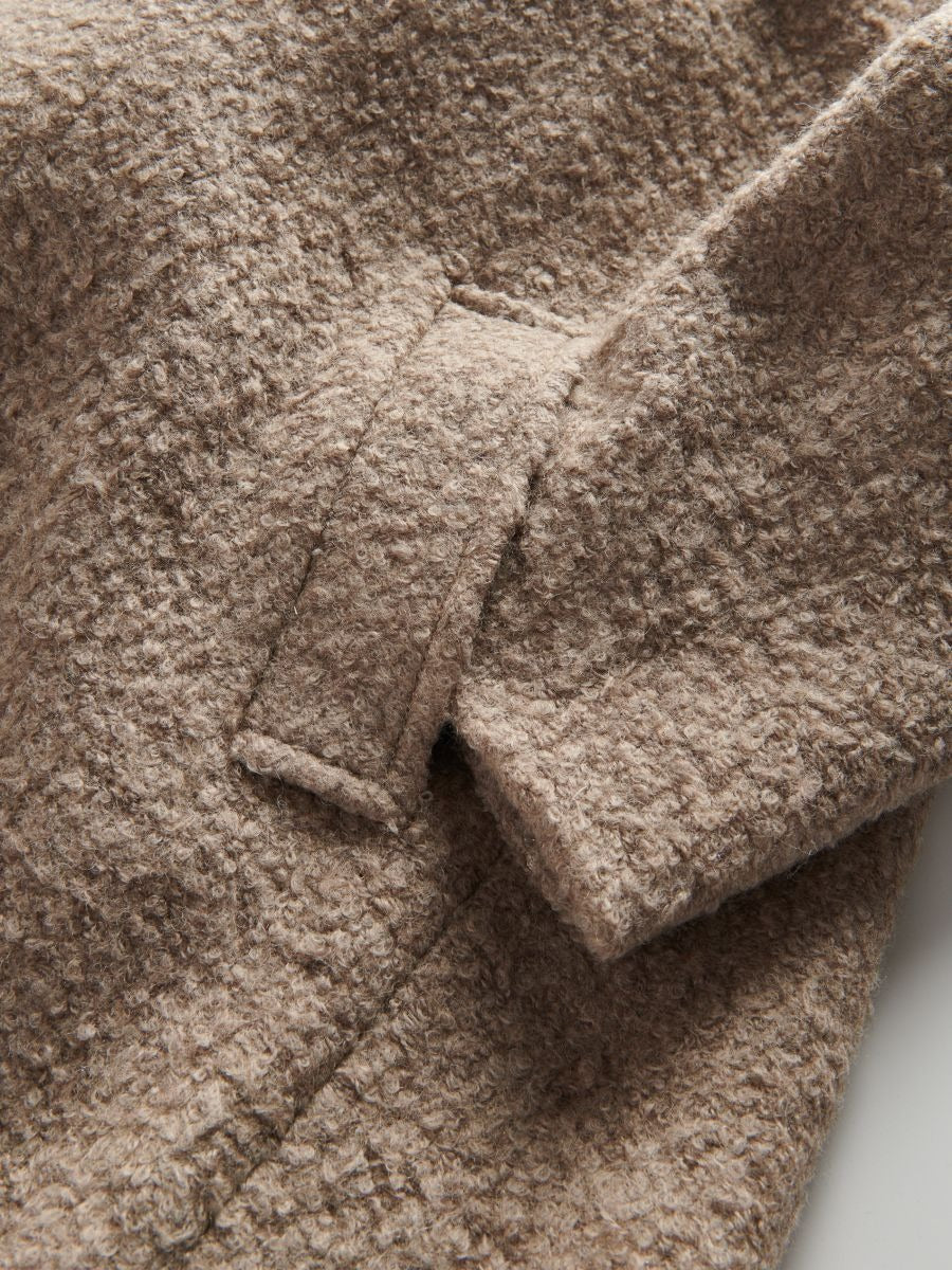 Taupe lång kappa med knytskärp