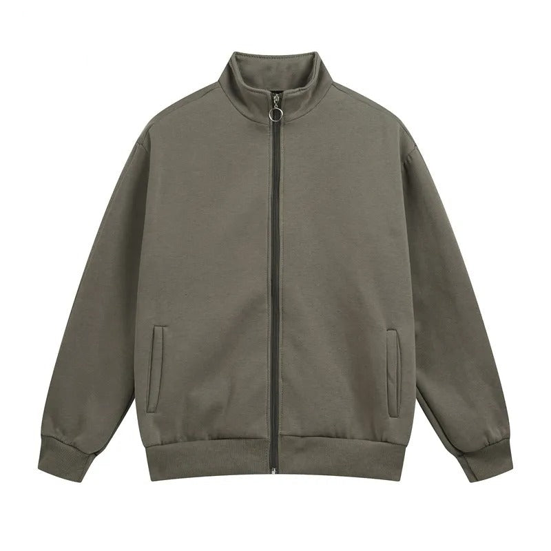 Jacka med hög krage, dragkedja och sidofickor