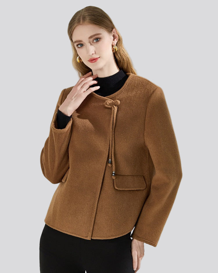 Kamelbrun kraglös jacka med knutknäppning