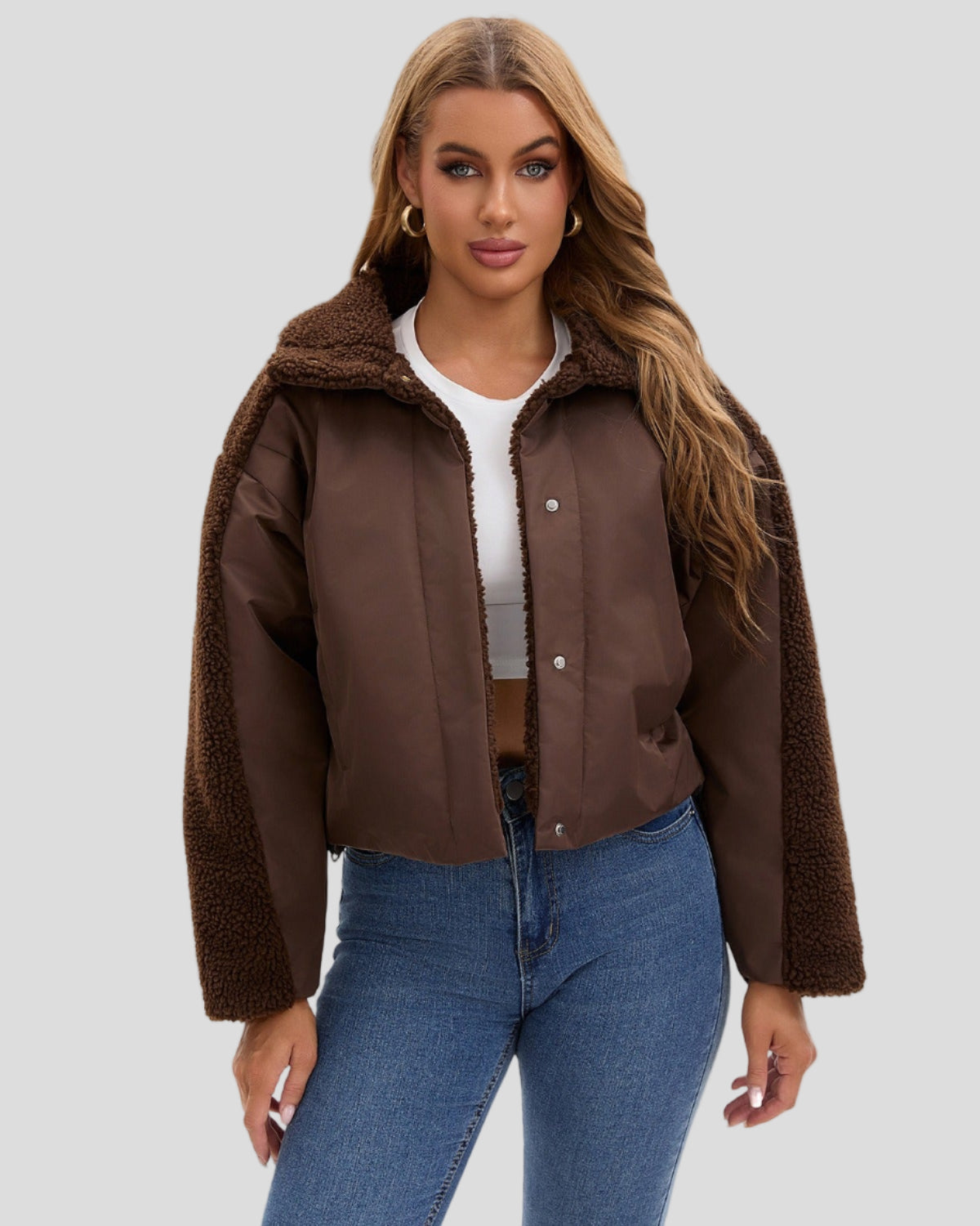 Pufferjacka med hög krage och texturerade ärmar – dragsko i fåll