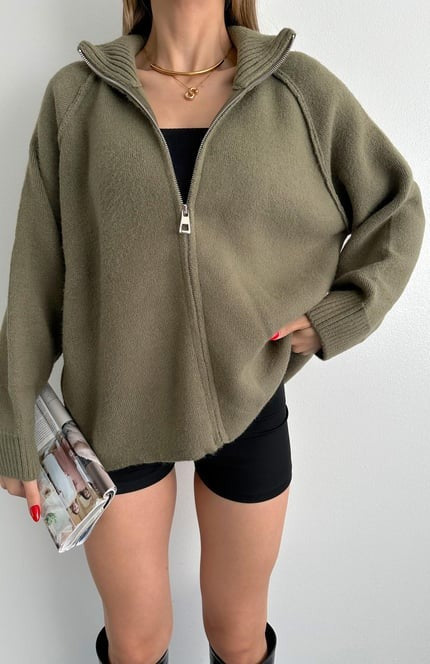 Oversize zipkofta med hög krage
