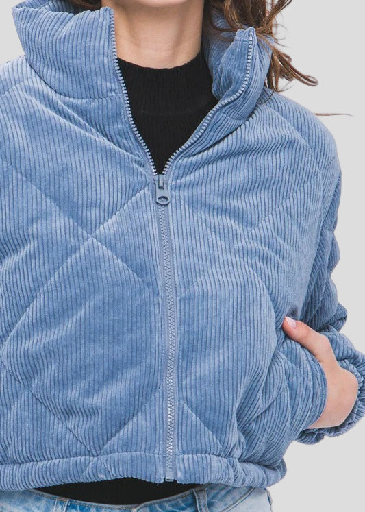 Vadderad manchesterjacka med hög krage