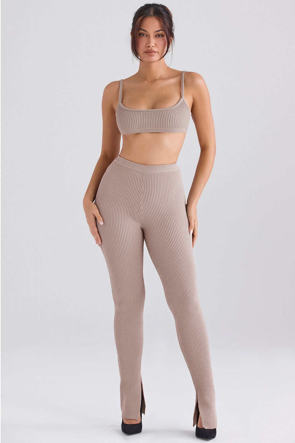 Knitted blouse with narrow pants