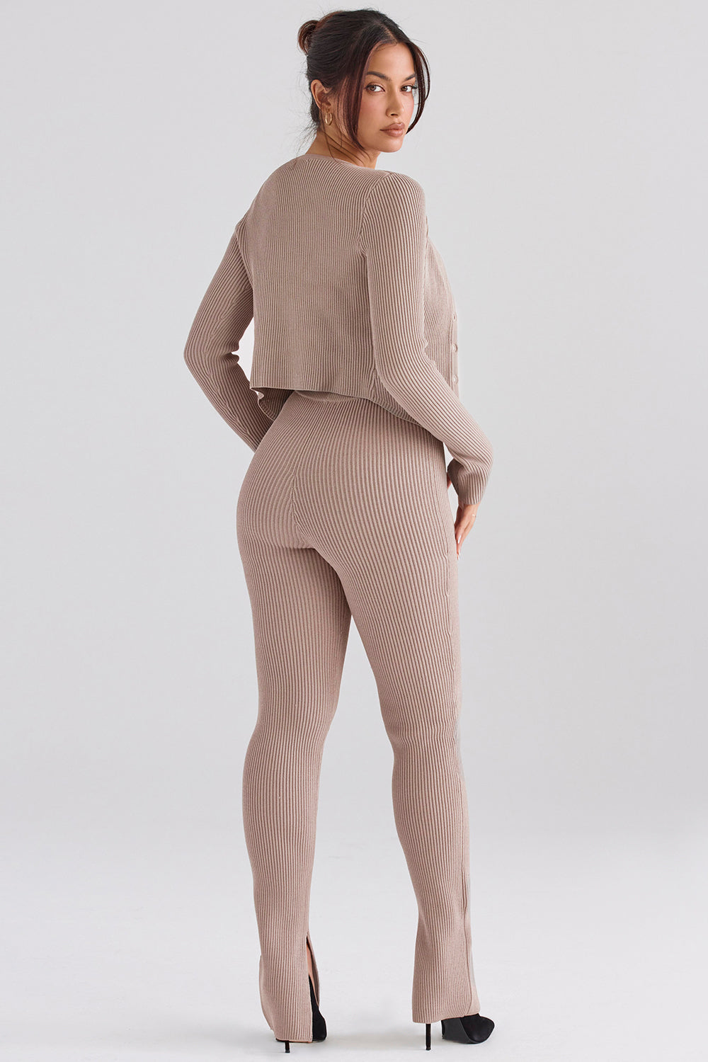 Knitted blouse with narrow pants