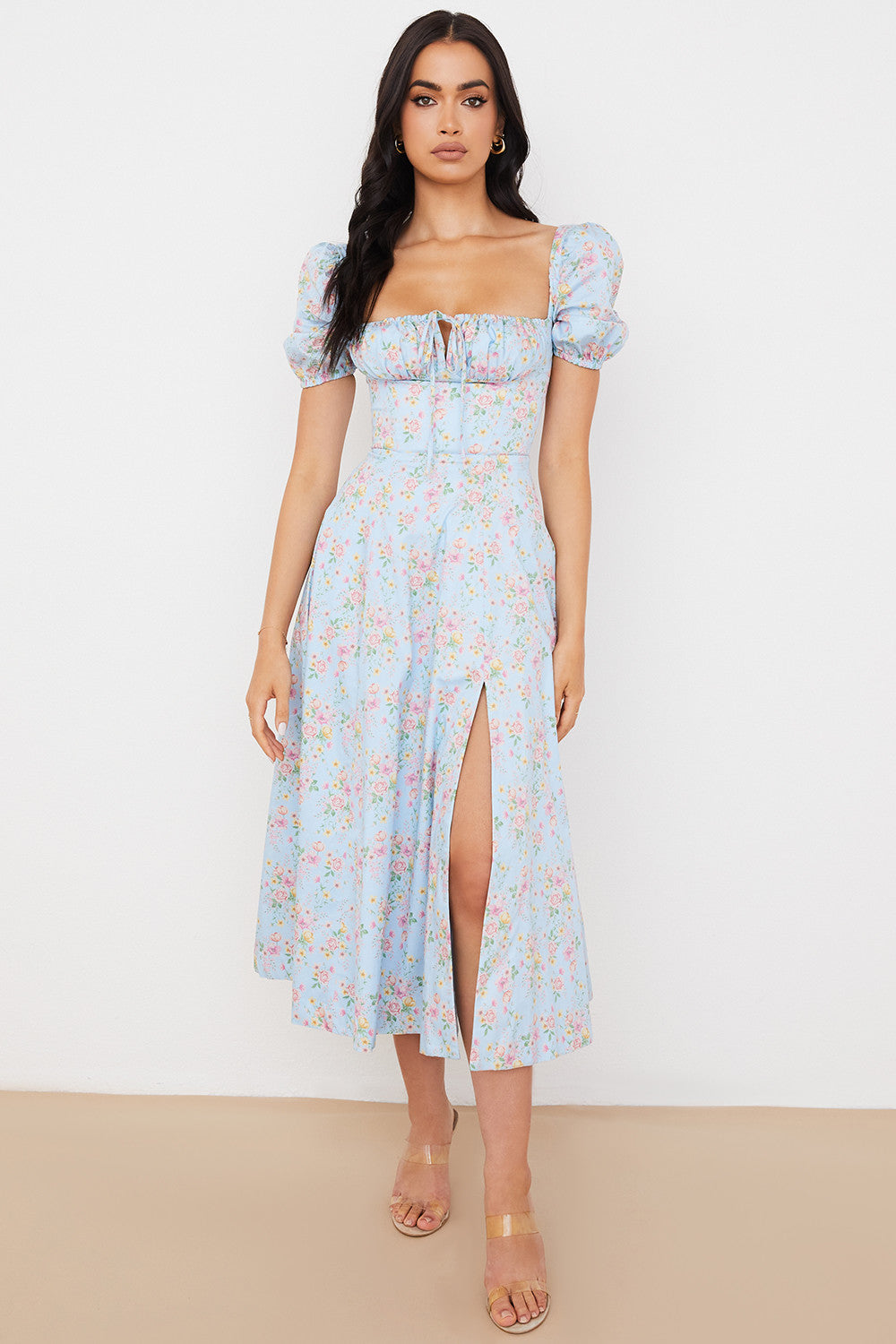 Medium sundress med blommiga puffärmar