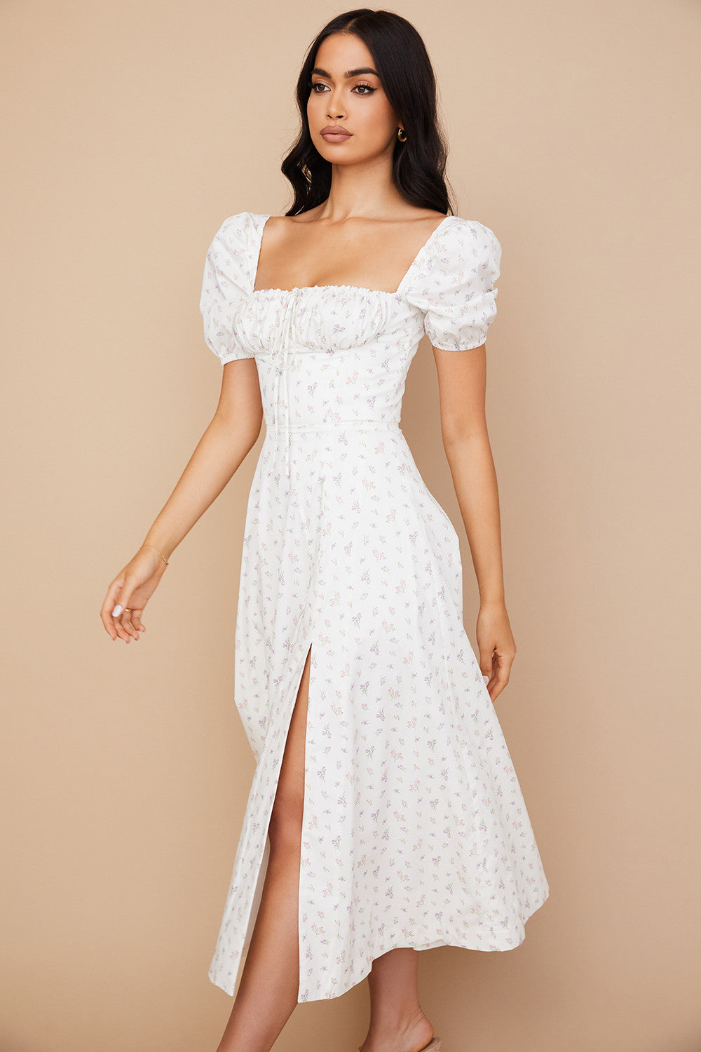 Medium sundress med blommiga puffärmar