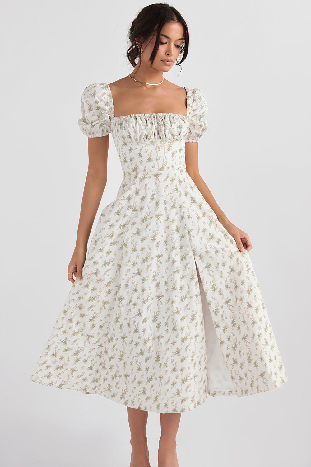 Medium sundress med blommiga puffärmar