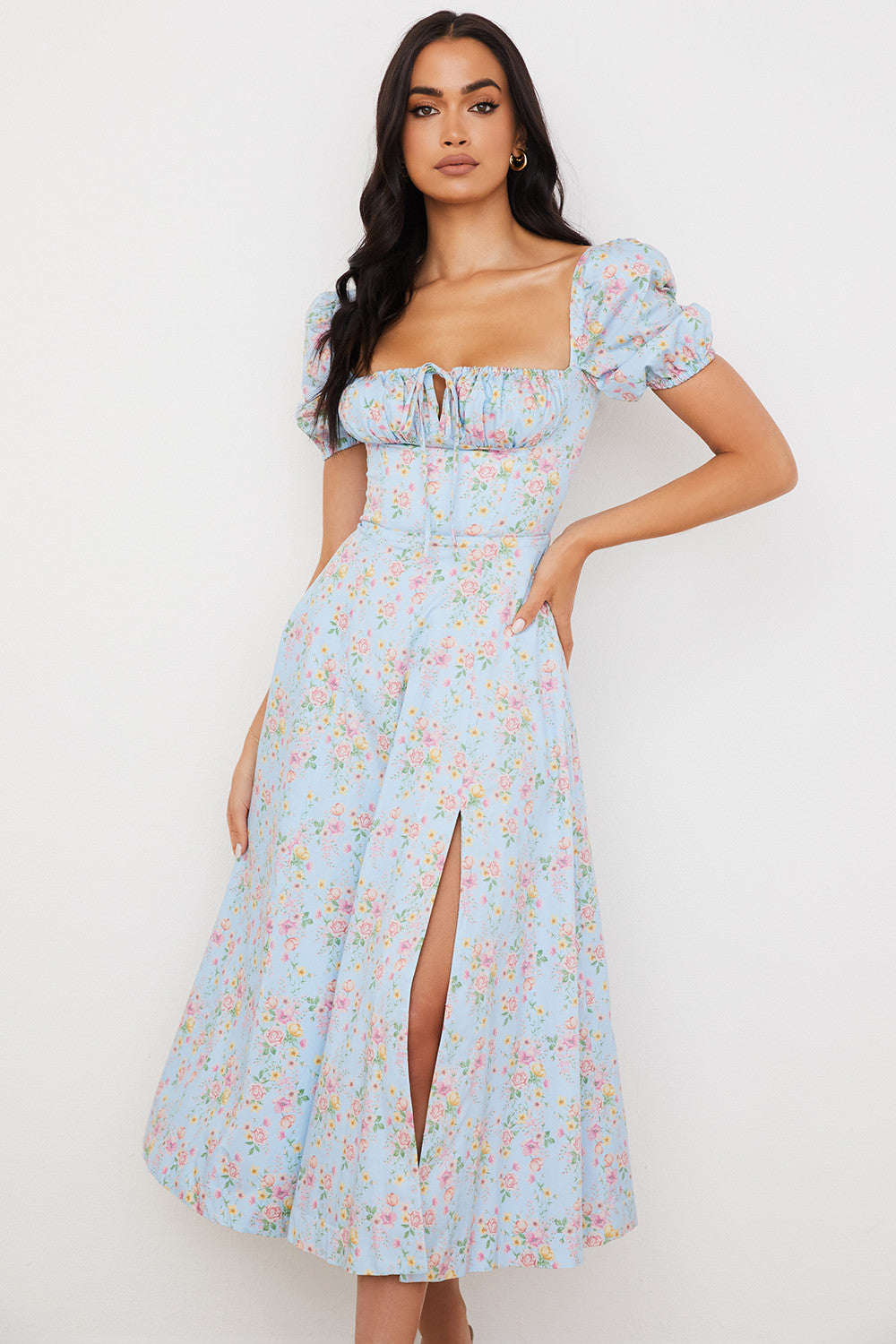 Medium sundress med blommiga puffärmar