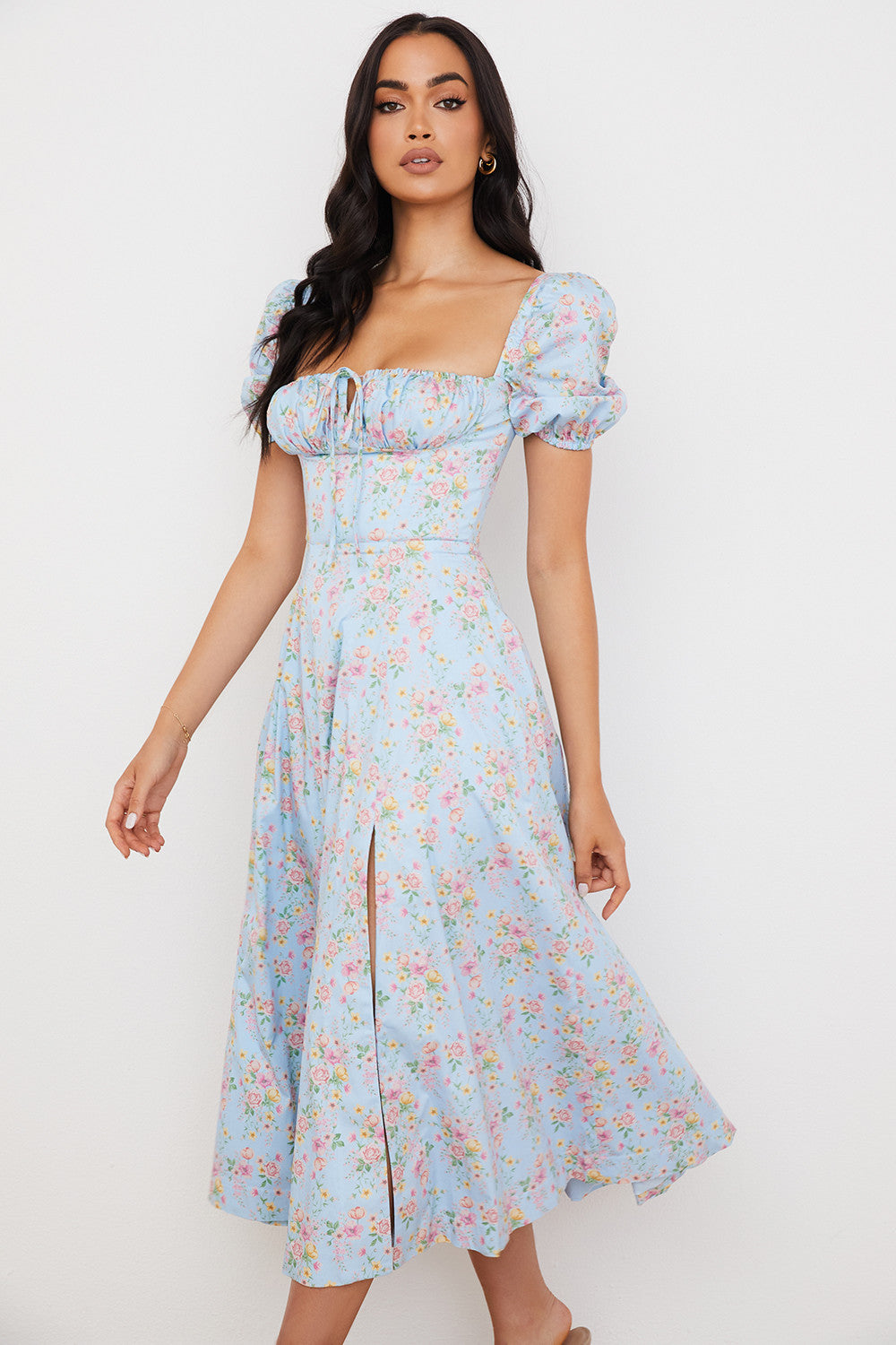Medium sundress med blommiga puffärmar