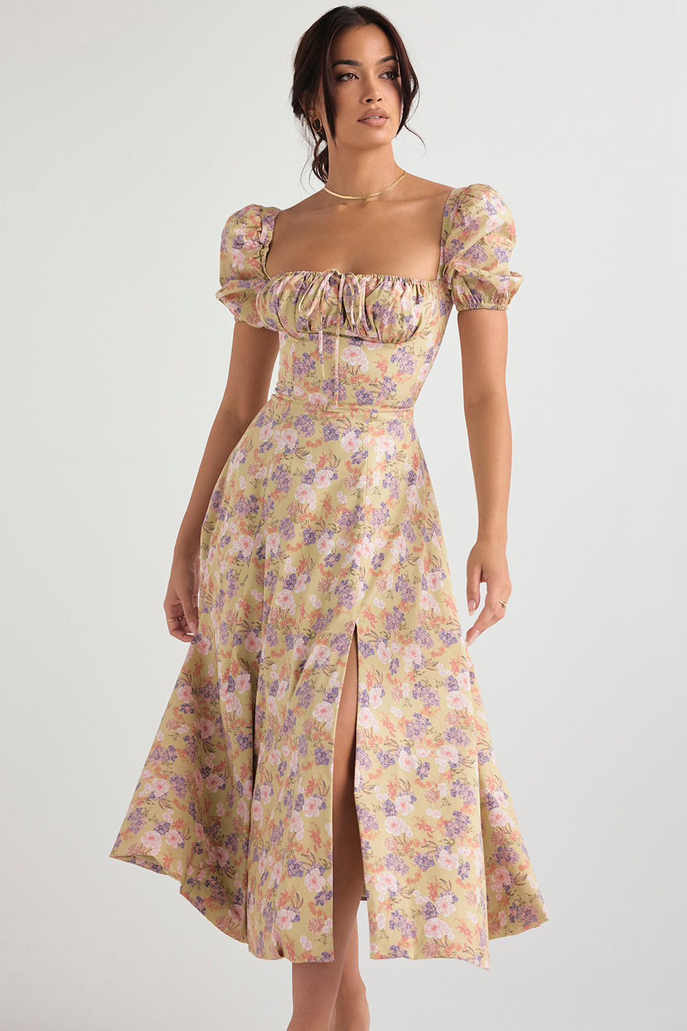 Medium sundress med blommiga puffärmar