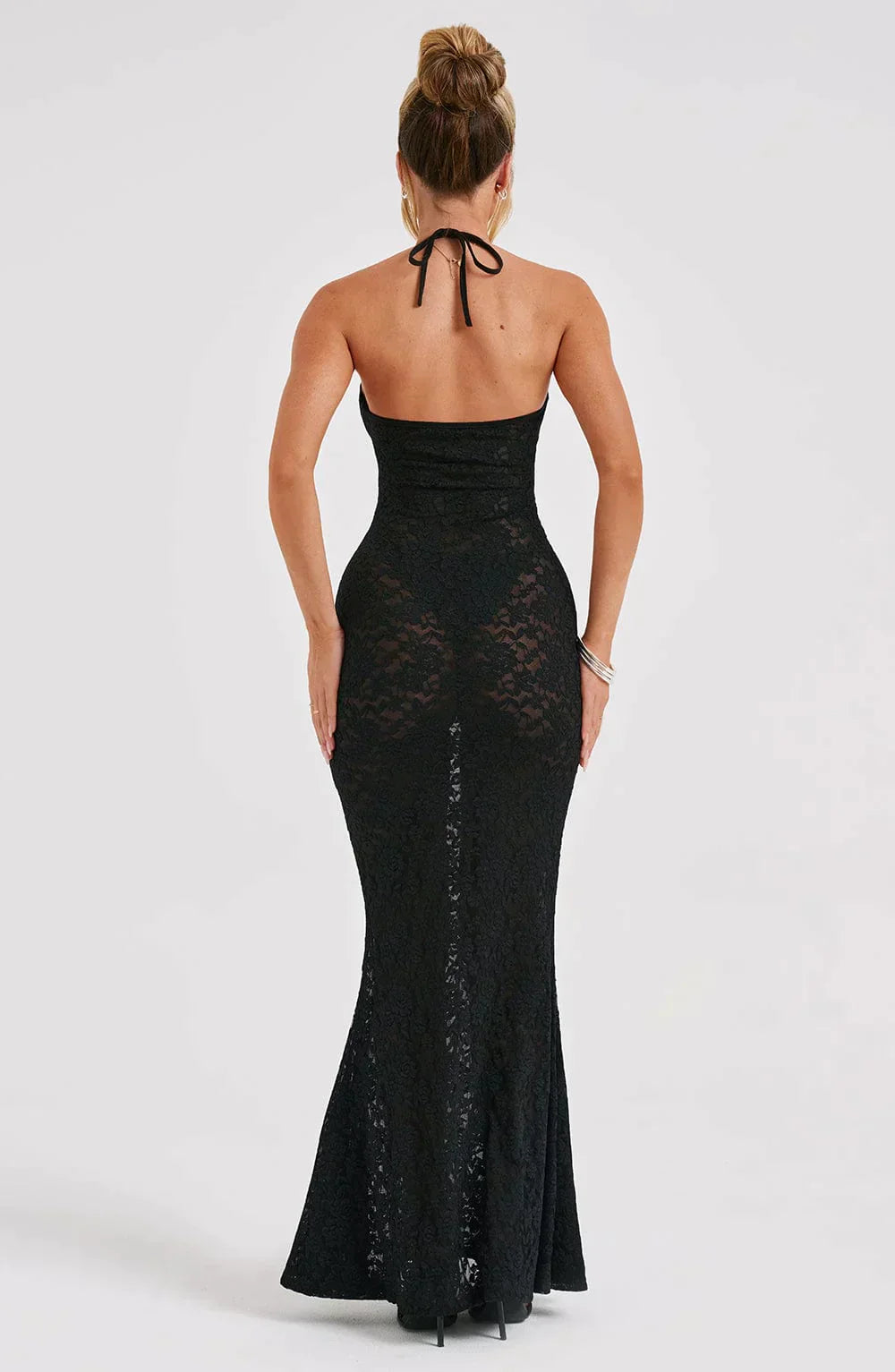 Elegant svart långklänning