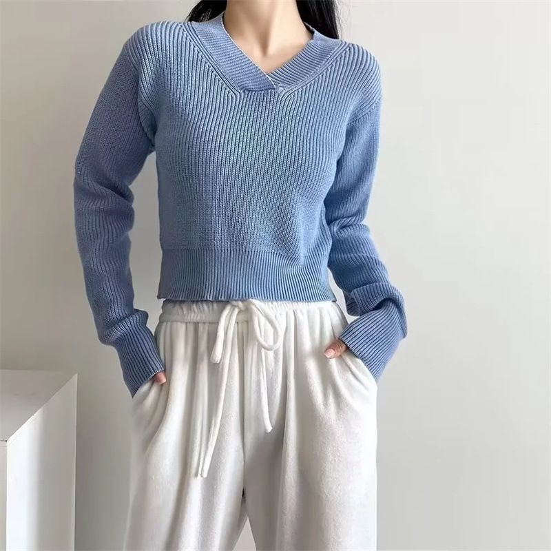 V-ringad tjock pullover croppad tröja