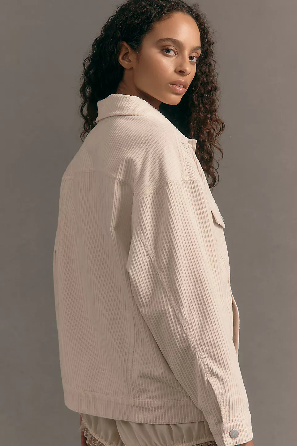 Beige oversized skjortjacka