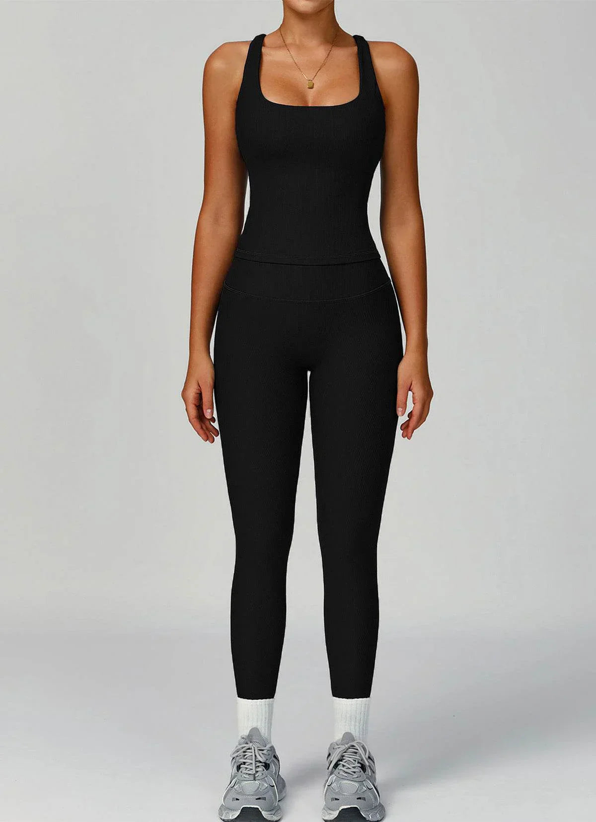 Sportigt set – topp och leggings