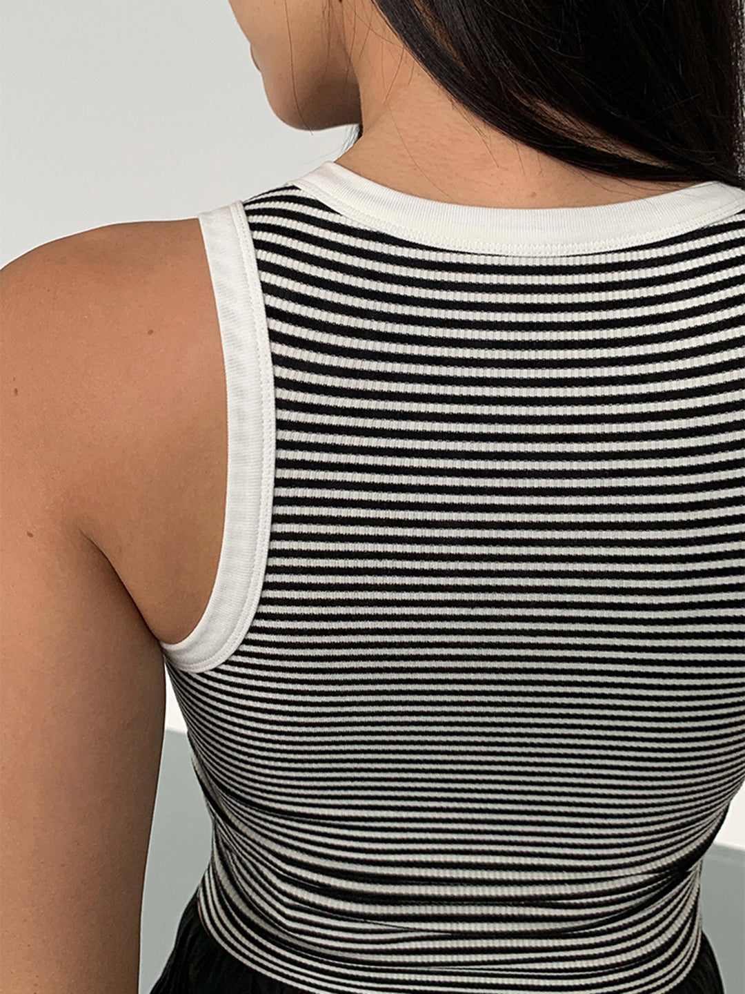 Svartvit randig cropped linne