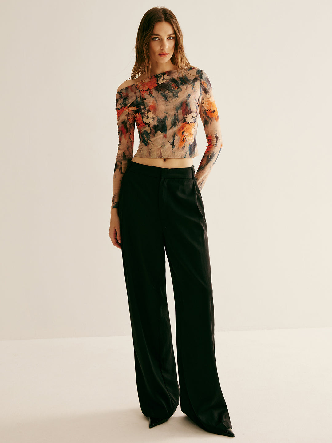 Abstrakt mönstrad mesh-topp med off shoulder