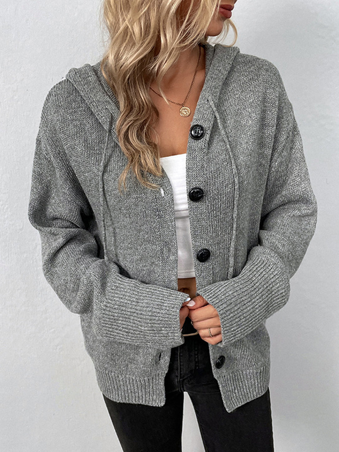 Stickad cardigan med knappar