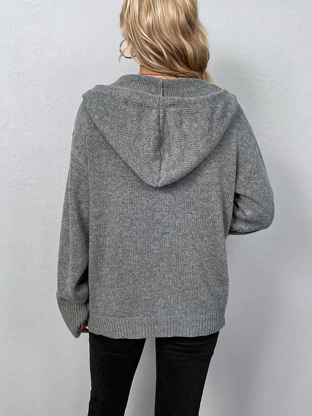 Stickad cardigan med knappar