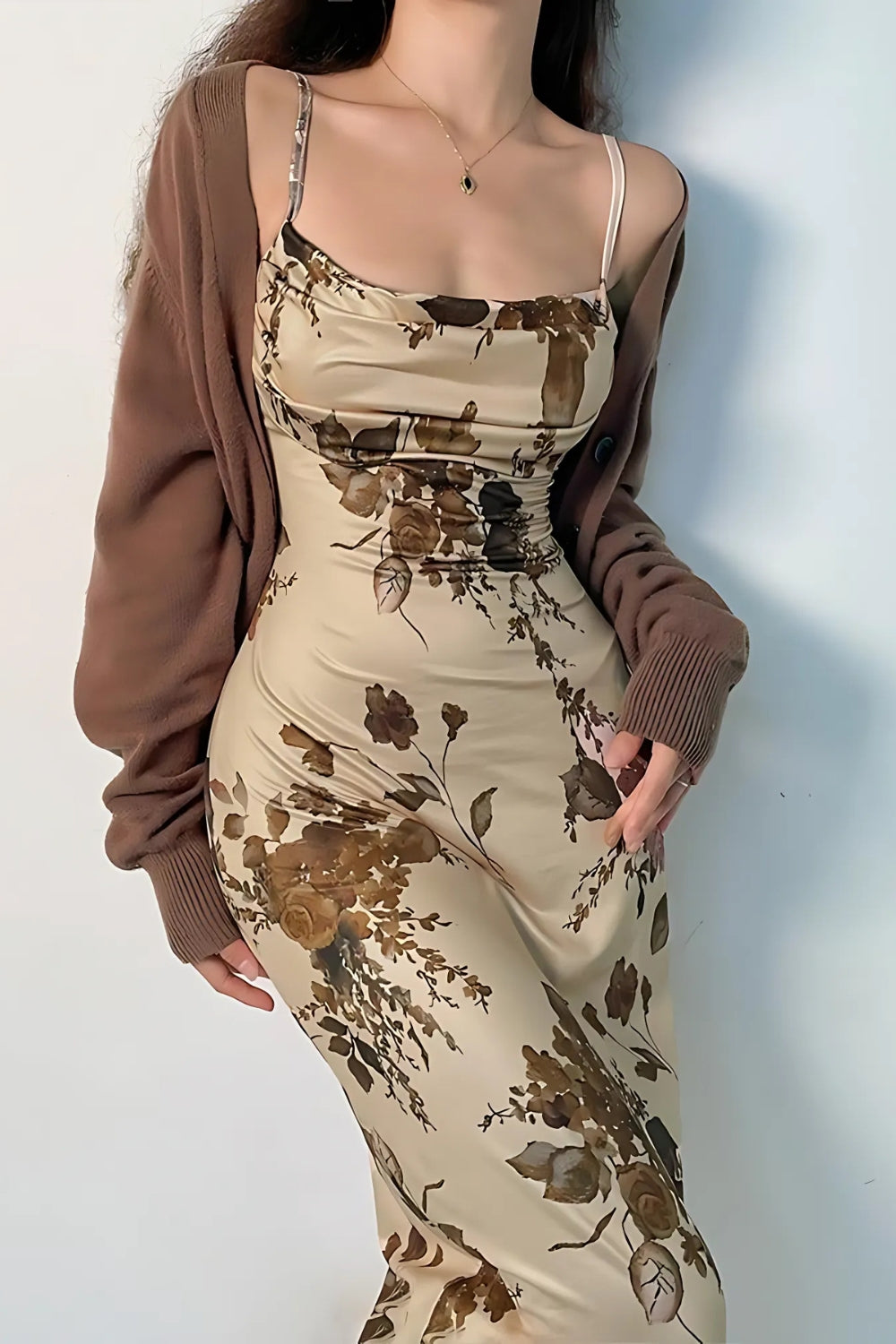 ISABELLA VINTAGE BLOMMIG MAXIKLÄNNING