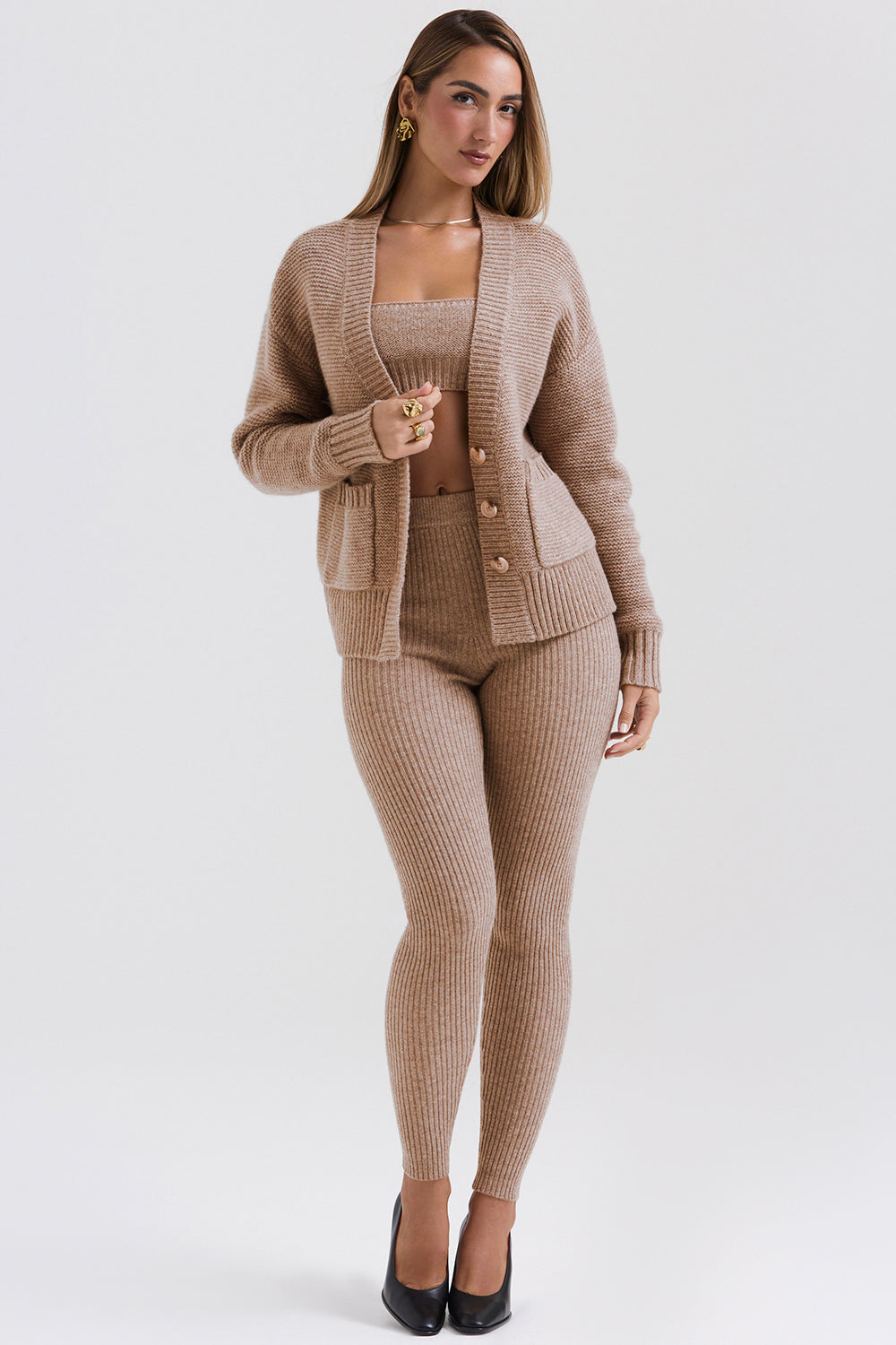 Stickad mjuk cardigan med bralette och leggings