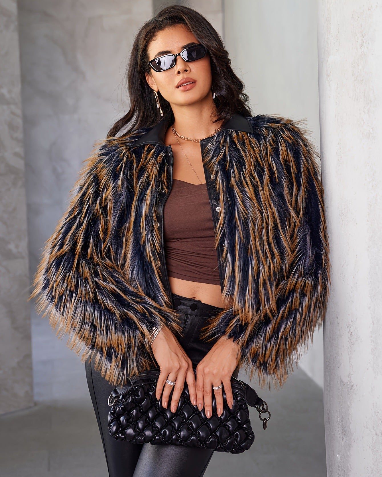 Svart–kamel randig långluggig jacka