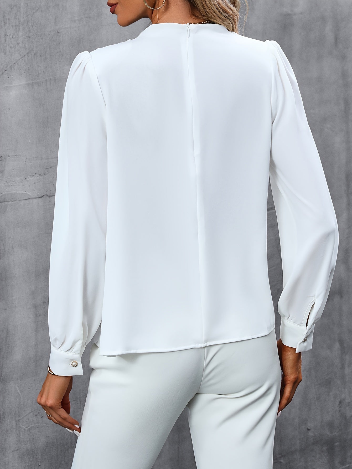 Blus med hög hals