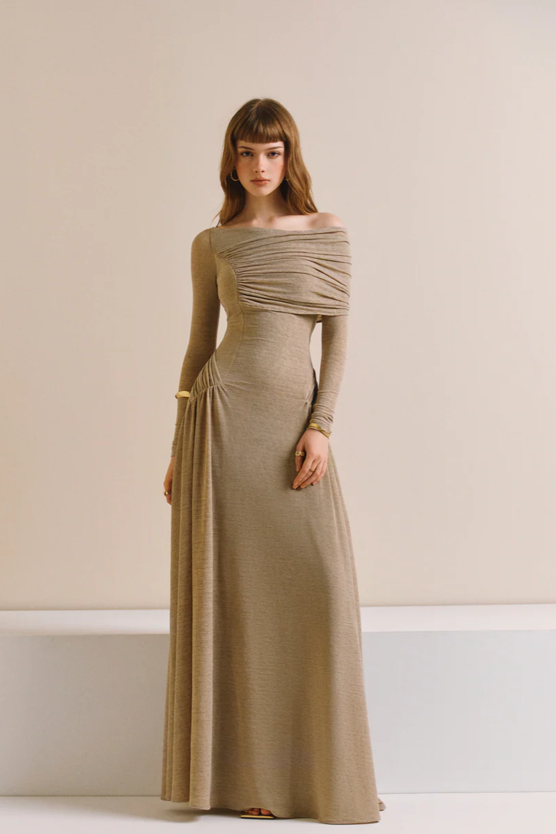 Off-shoulder Drapé maxiklänning