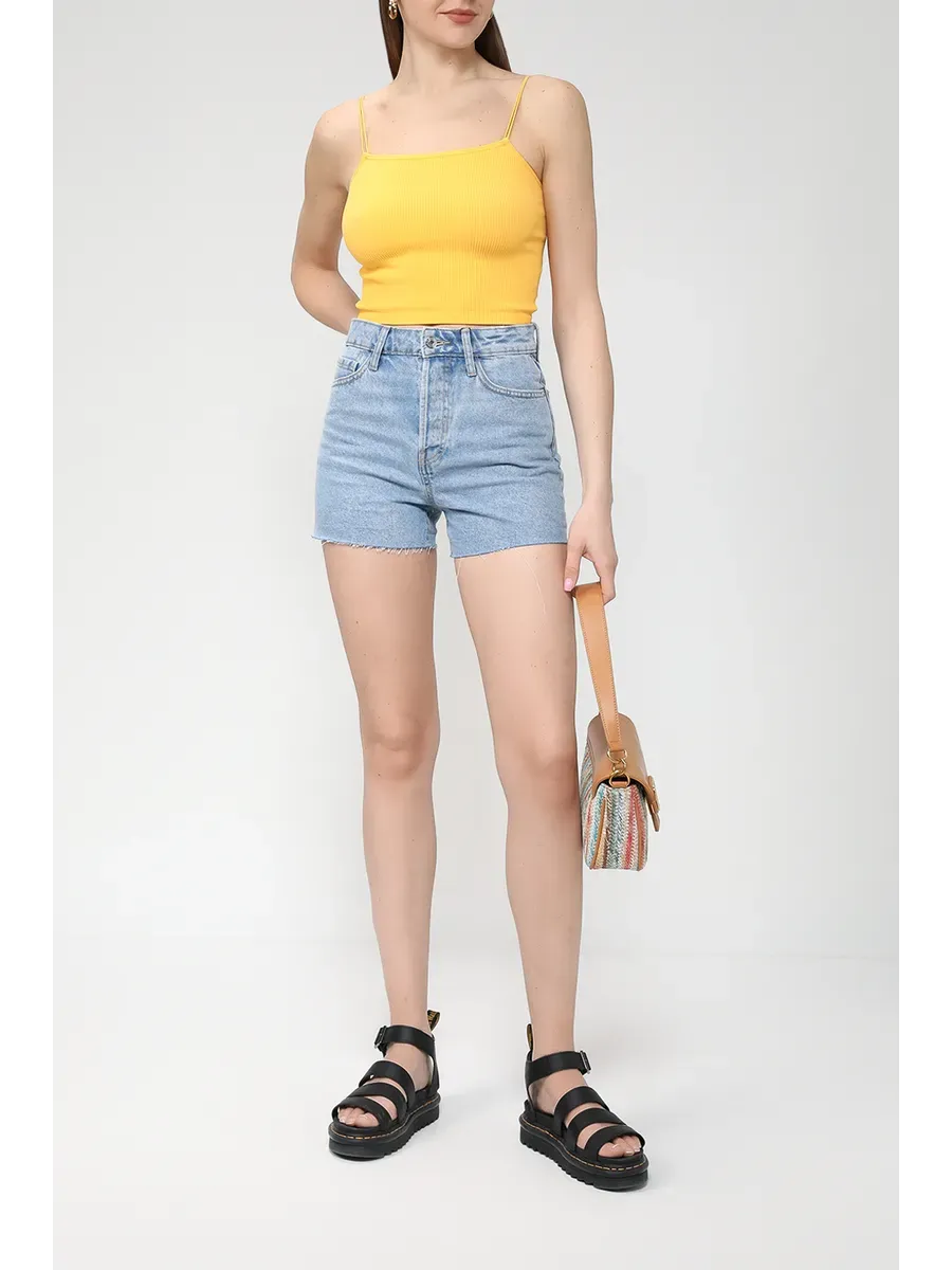 Ljusblåa denimshorts