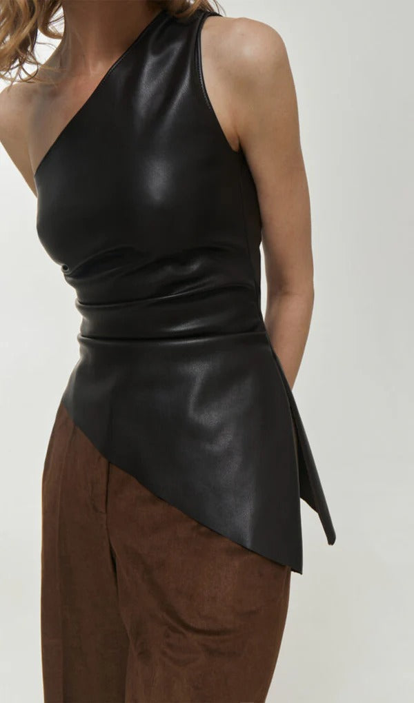 Svart one-shoulder peplumtopp