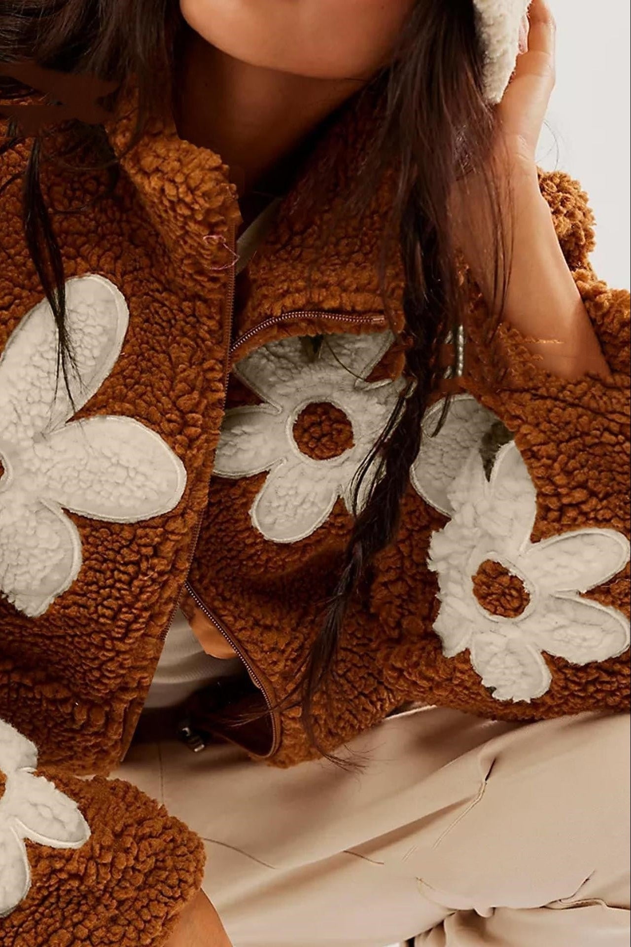 Blommig zip-jacka med ståkrage