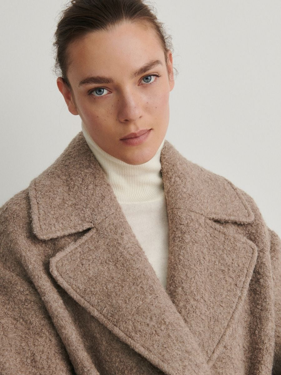 Taupe lång kappa med knytskärp