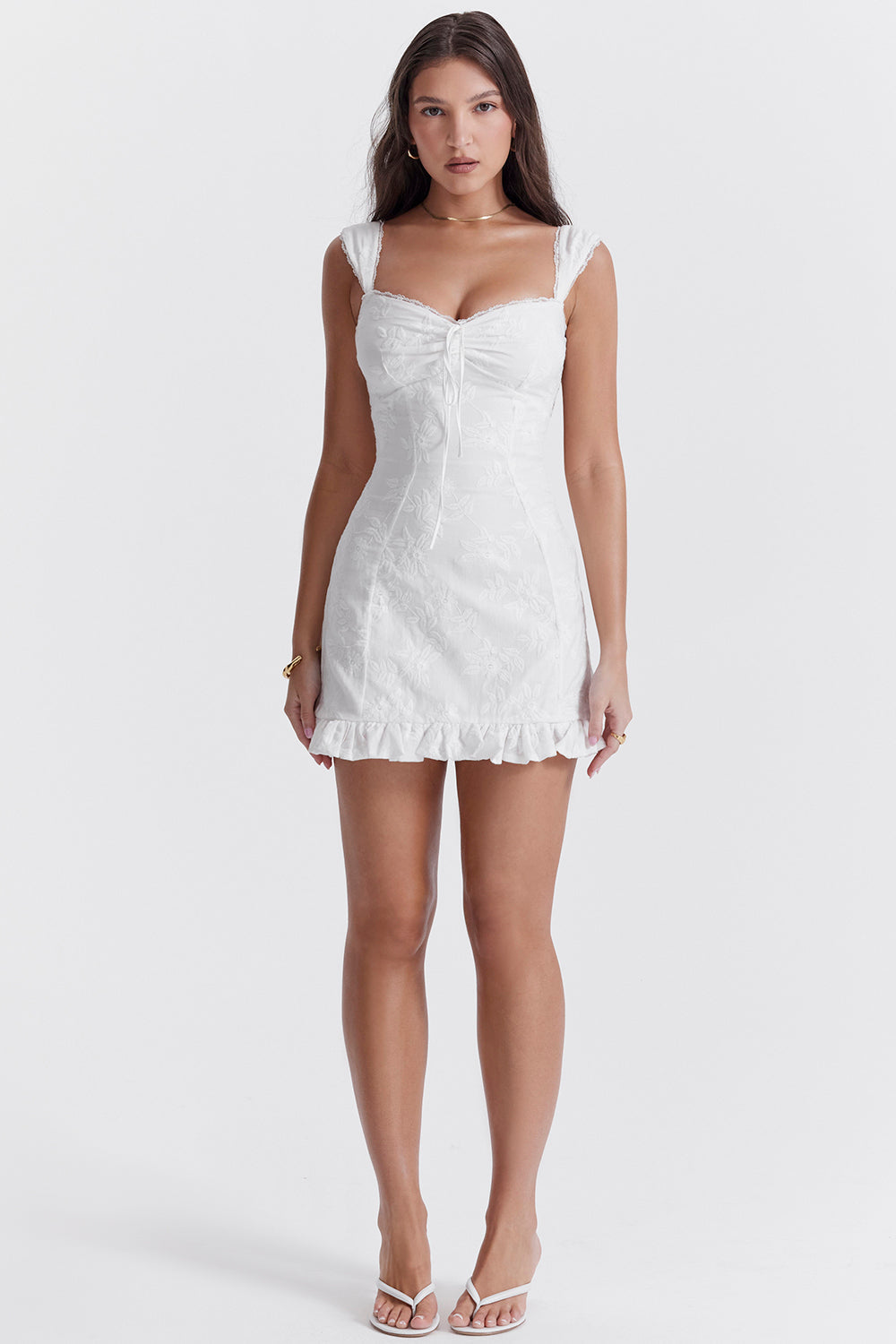 Vit broderad mini-klänning