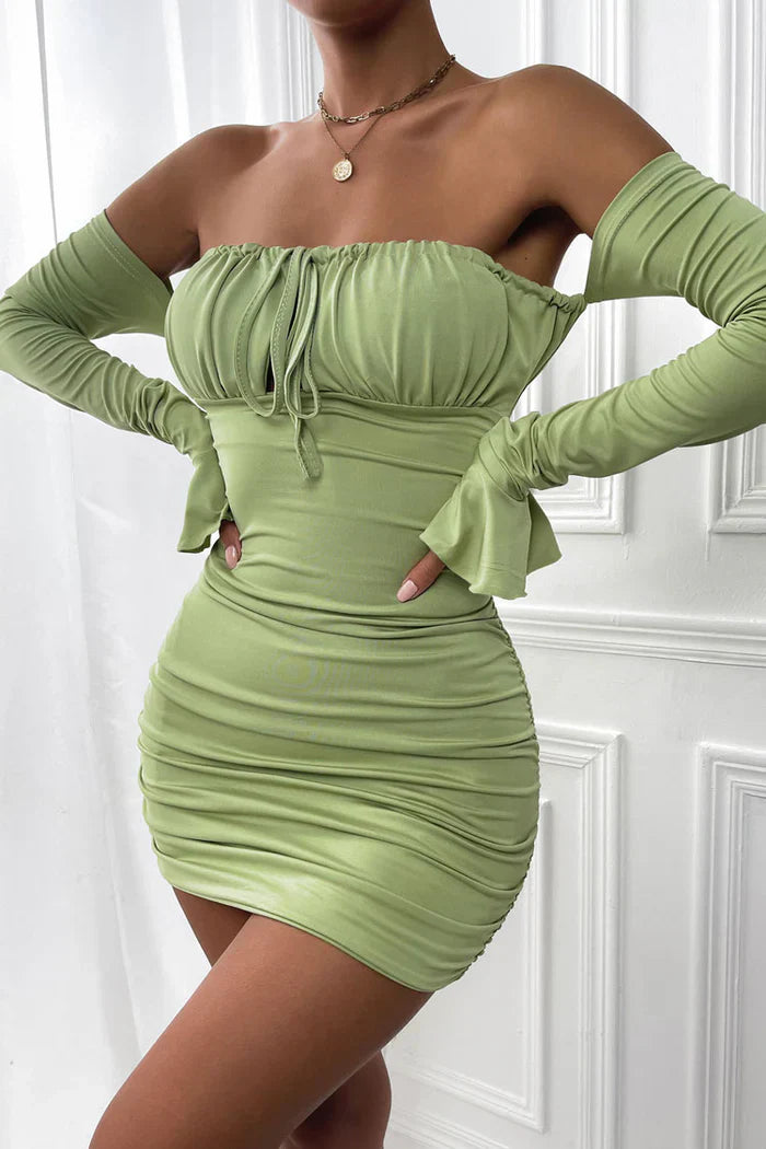 Off-shoulder Rynkad miniklänning