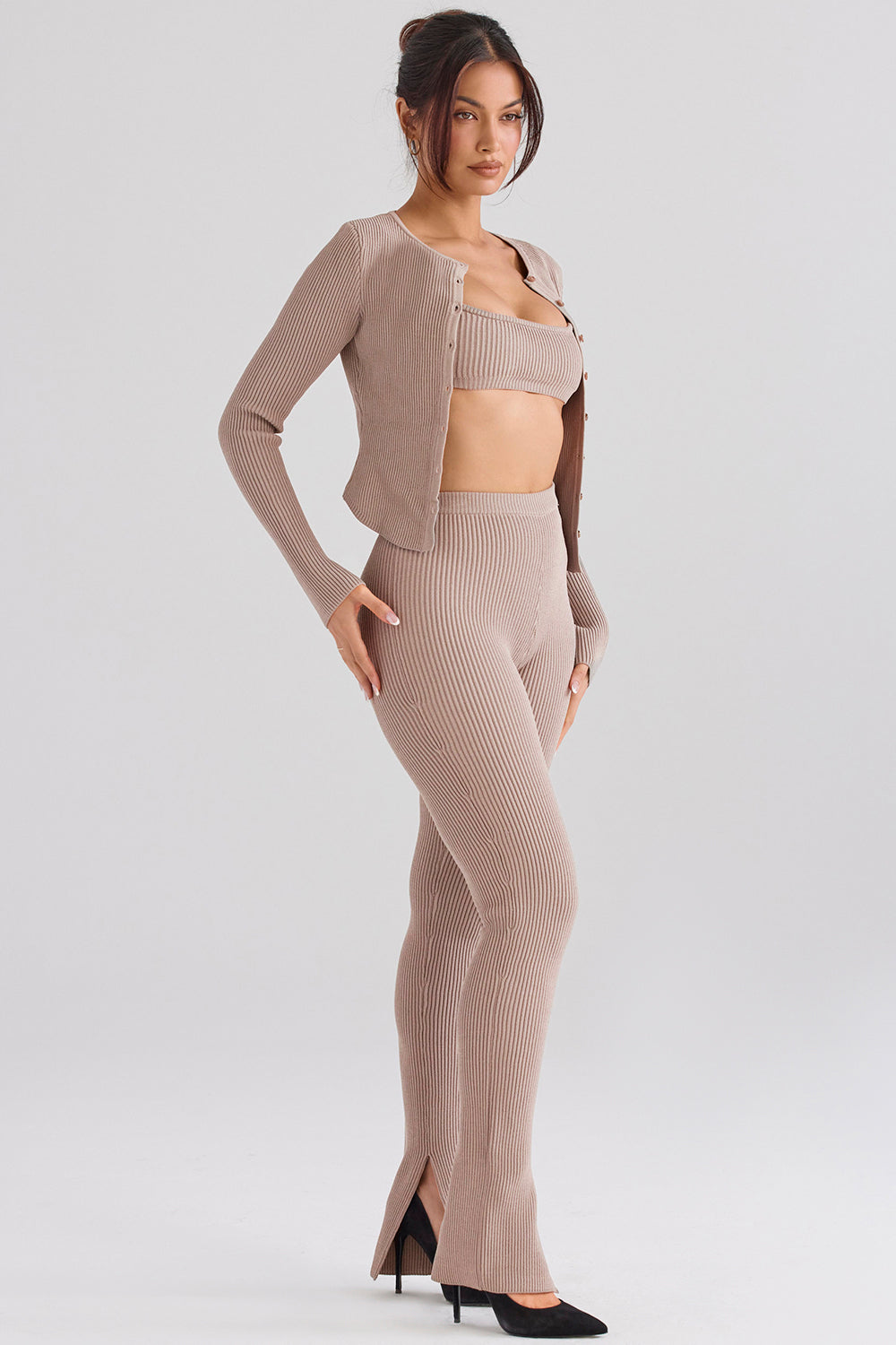 Knitted blouse with narrow pants